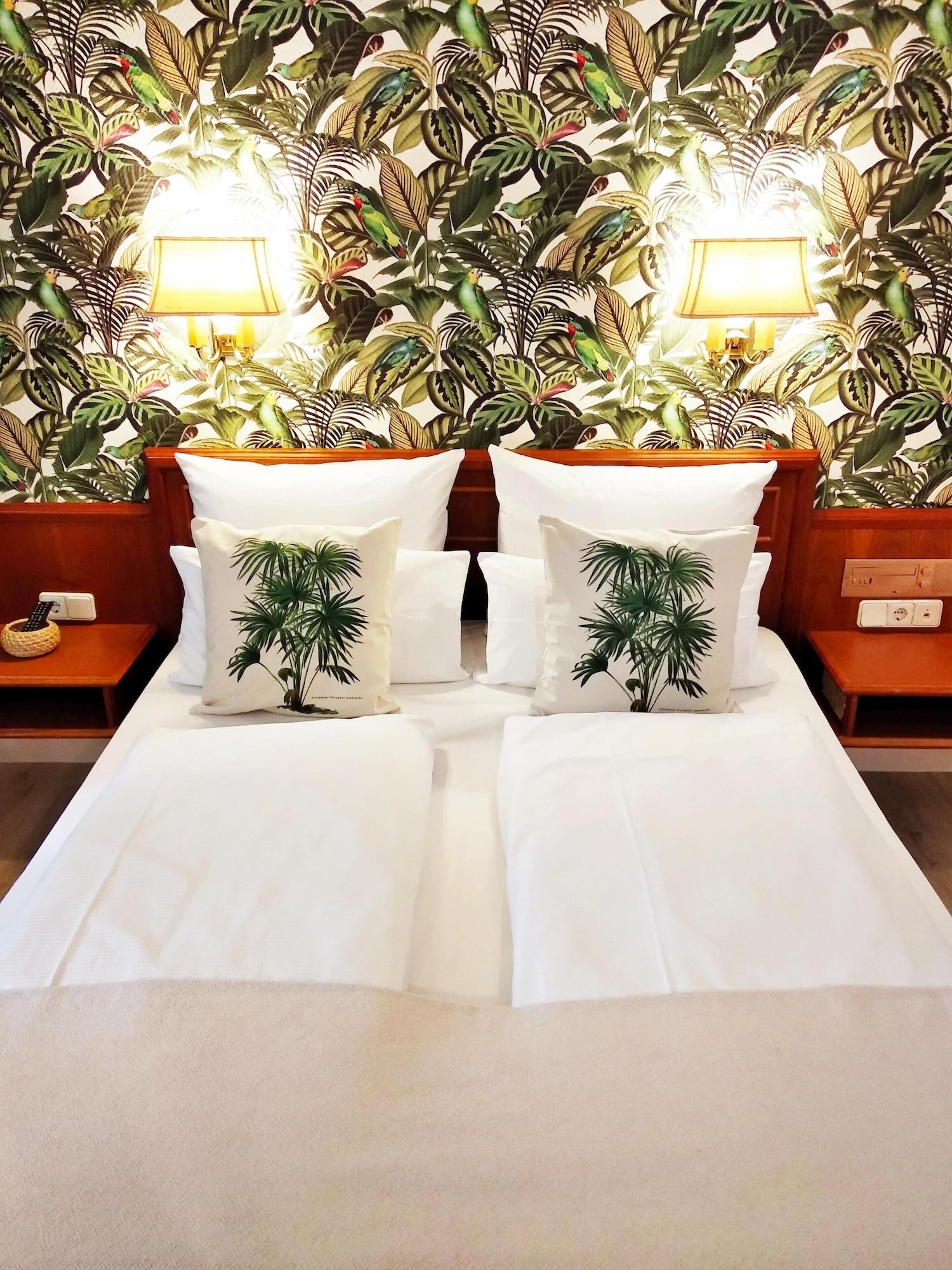 Boutique Krone 3* Munich