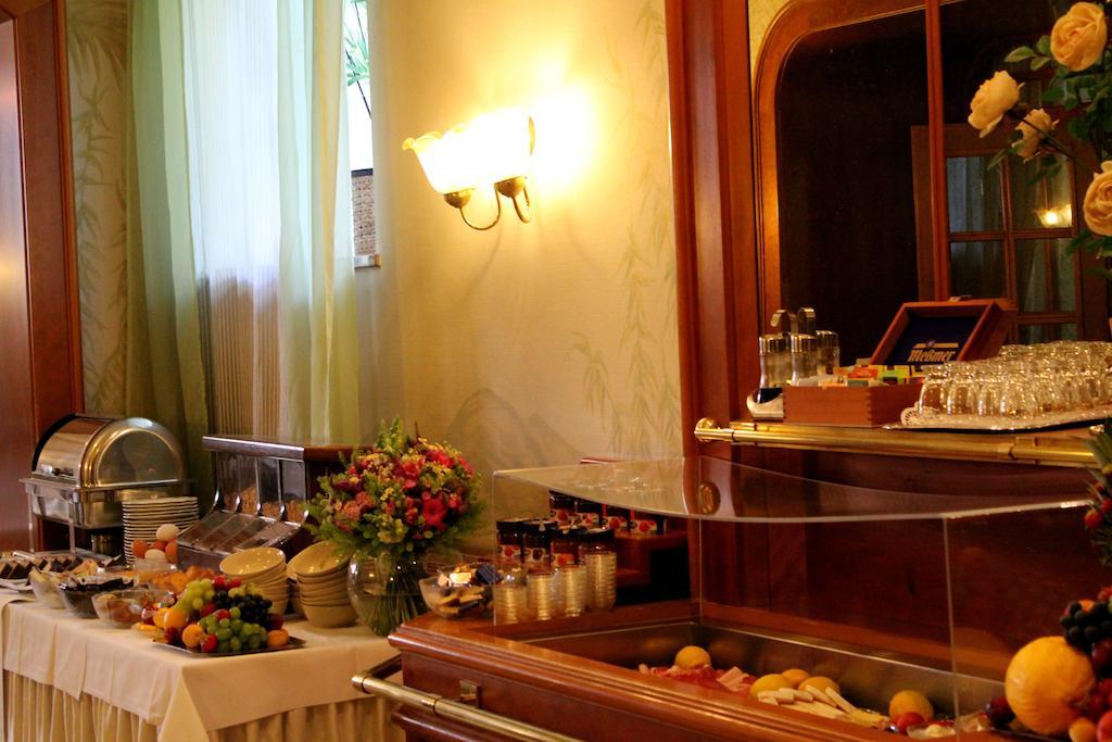 Hotel Boutique Krone 3*